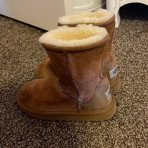 Size 11 Chestnut Uggs. GUC